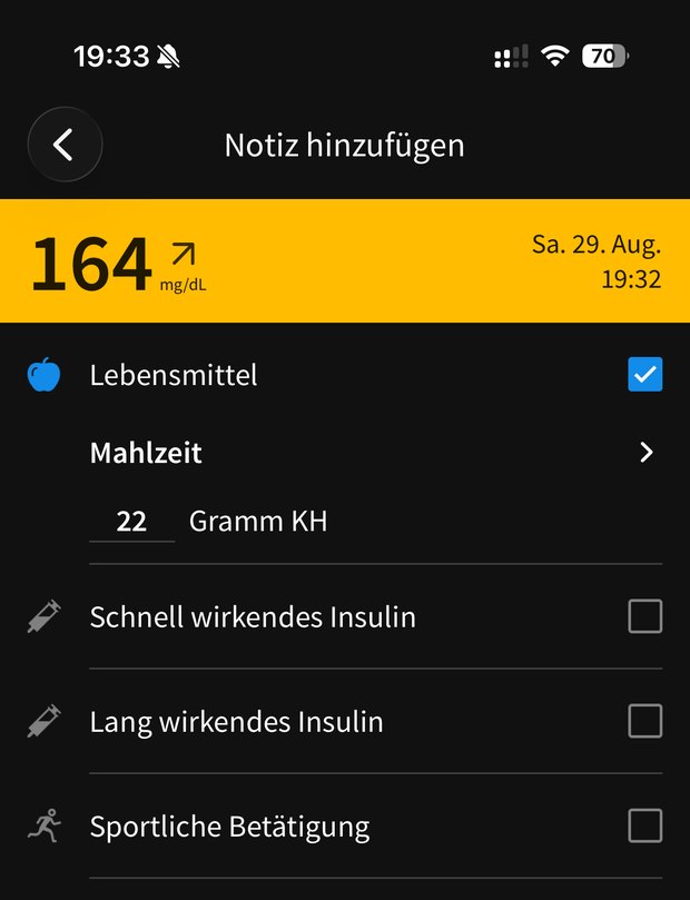 Abb. 4: FreeStyle-Libre-3-Notiz vom 29. August, 19:32 Uhr: 164 mg/dl, steigender Trend, 22 g Kohlenhydrate.